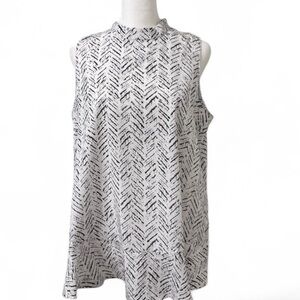 Ellen Tracy Black and White Chevron Sleeveless Top